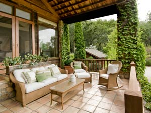Balcony Decoration Tips