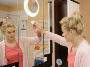 Tips To Clean Mirror
