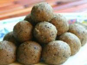 ಗಣೇಶ ಹಬ್ಬಕ್ಕೆ ಚೆನ್ನಾ ಲಡ್ಡು ರೆಸಿಪಿ