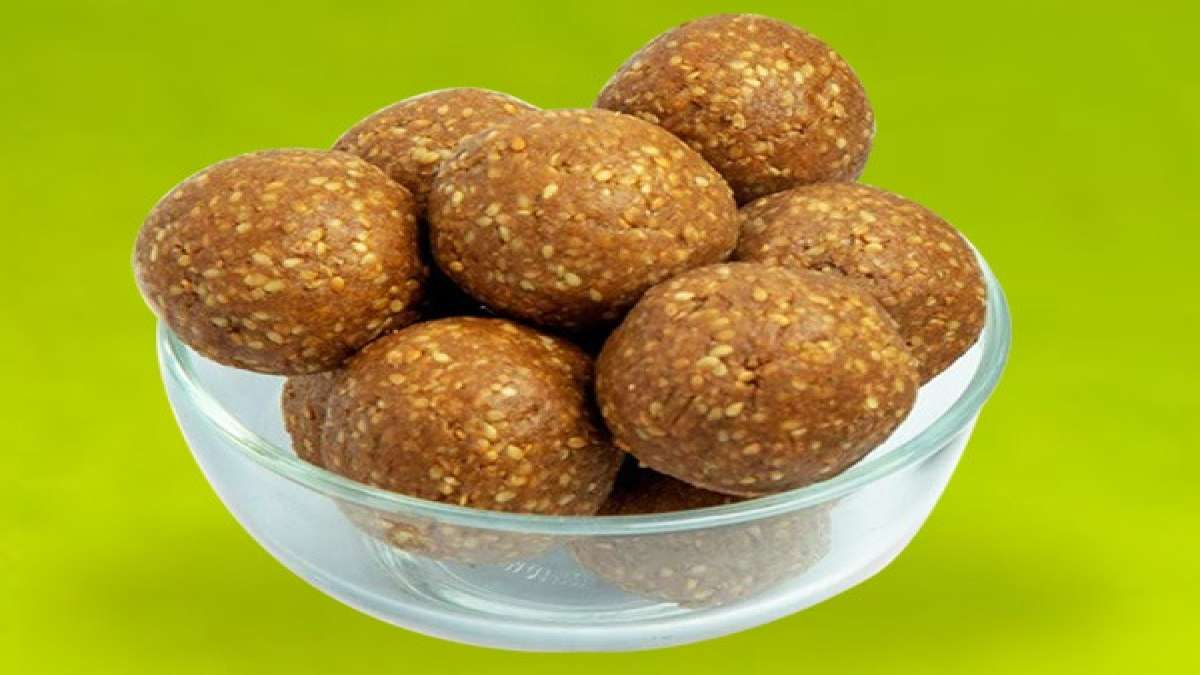ಸಂಕ್ರಾಂತಿ ಎಳ್ಳುಬೆಲ್ಲದ ಲಡ್ಡು ರೆಸಿಪಿ Sankranti Special Sesame Seeds Jaggery Ladoo Recipe in