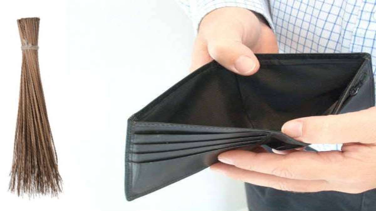 ಪೊರಕೆಯನ್ನ ಈ ದಿನ ಖರೀದಿಸಿದರೆ, ಜೀವನದಲ್ಲಿ ಎಂದಿಗೂ ಹಣದ ಕೊರತೆಯಾಗದು Tuesday