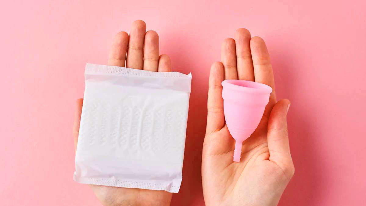 ಮುಟ್ಟಿನ ಕಪ್VSಸ್ಯಾನಿಟರಿ ಪ್ಯಾಡ್ ಇದರಲ್ಲಿ ಯಾವುದು ಒಳ್ಳೆಯದು Menstrual Cups