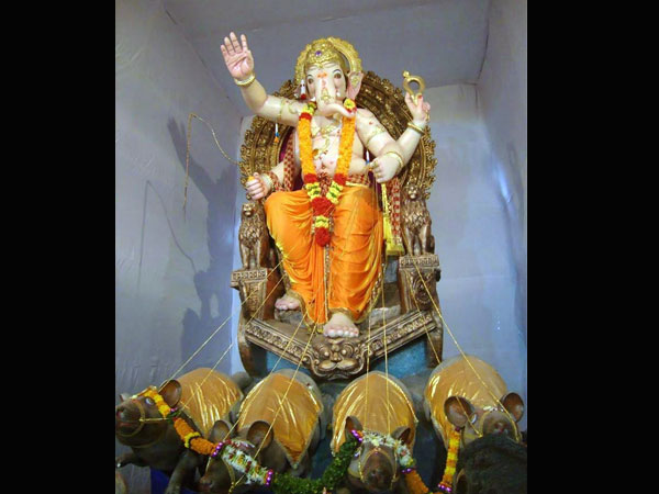 ಬೆಂಗಳೂರಿನಲ್ಲಿ- ಅವಿನ್ಯೂ ರೋಡ್ ನ ಗಣೇಶೋತ್ಸವ