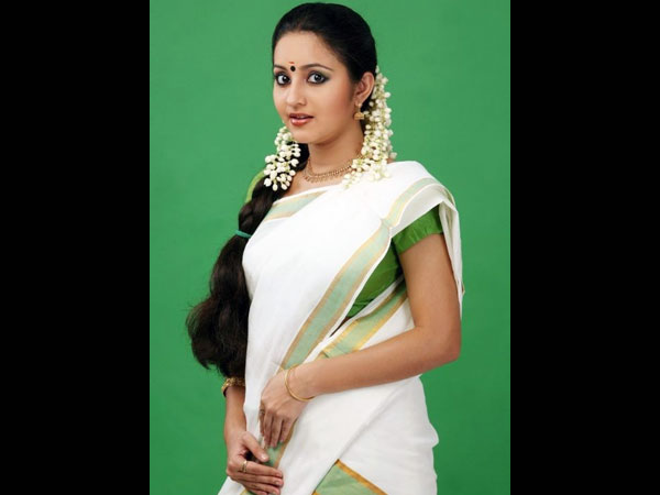 ಗ್ರೀನ್ ಕಲರ್ ಬ್ಲೌಸ್