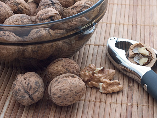 ಅಕ್ರೋಟು (Walnut)
