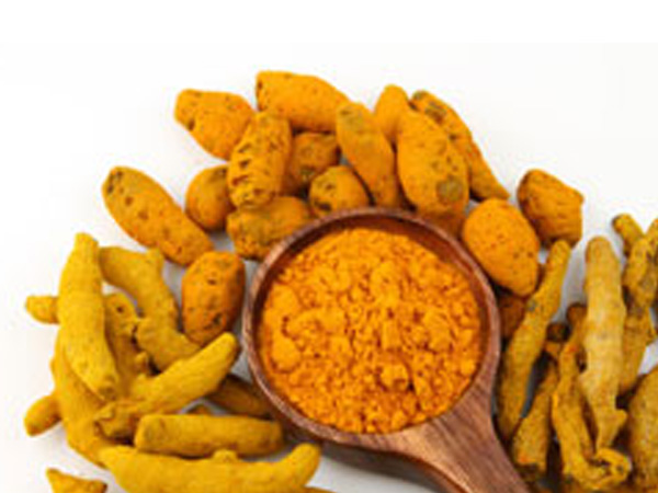 ಅರಿಶಿನ ಮತ್ತು ಮೊಸರು