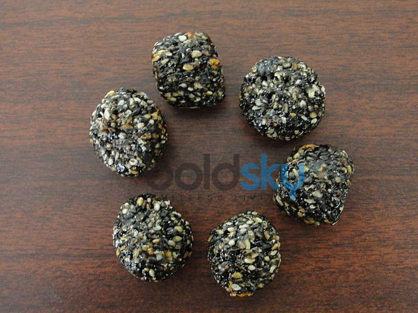 ಸಿಹಿ ತಿಂದು ಸಿಹಿಮಾತನಾಡಲು ಕಲಿಸುವ ಹಬ್ಬ