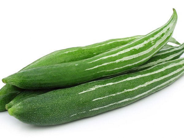 ಪಡವಲಕಾಯಿ ಹಾಗೂ ಮೆಂತ್ಯೆಯನ್ನು ನೆನೆಸಿಡಿ
