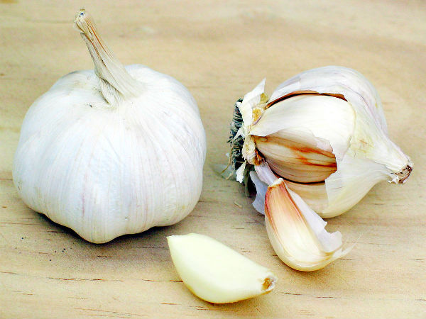 ಬೆಳ್ಳುಳ್ಳಿ ಮನೆಮದ್ದು ತಯಾರಿ