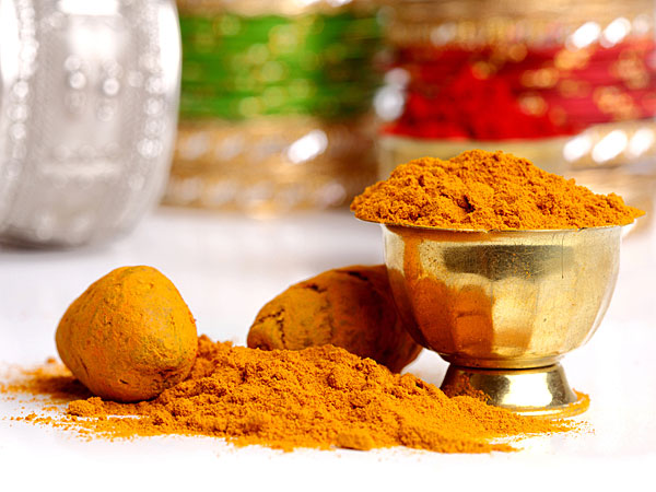 ಬಾಳೆಸಿಪ್ಪೆ ಮತ್ತು ಅರಿಶಿನ