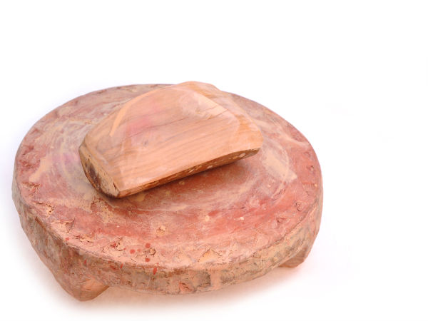ತುಳಸಿ ಮತ್ತು ಶ್ರೀಗಂಧದ ಮಾಸ್ಕ್