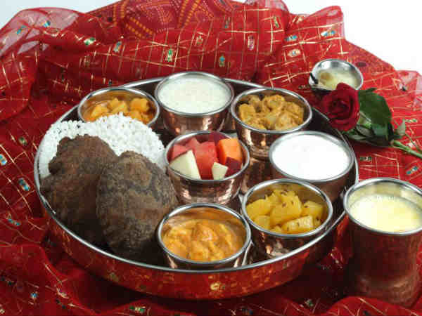 ಸ್ವಲ್ಪ ಸ್ವಲ್ಪ ಆಹಾರ