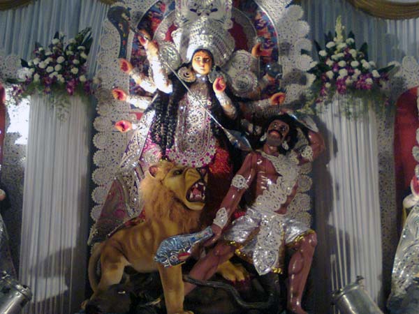 ಪ್ರಥಮ ದಿನ: ಶಿಲ್ಪಪುತ್ರಿ ಪೂಜೆ