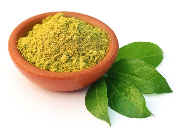 ಮದರಂಗಿ ಮತ್ತು ಸಾಸಿವೆ ಎಣ್ಣೆ