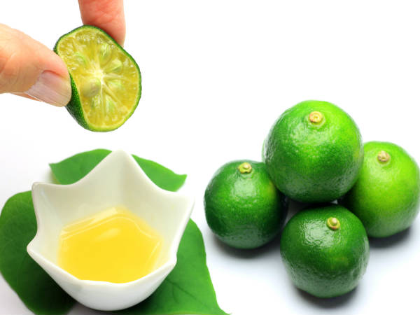 7. ಲಿಂಬೆರಸ-ಬೆರೆಸಿದ ನೀರನ್ನು ಕುಡಿಯಿರಿ