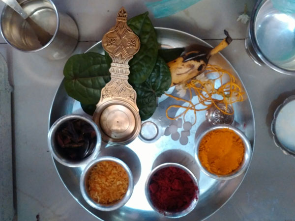 ಪೂಜೆಗೆ ಸಿದ್ಧತೆ