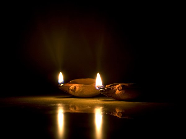 ಜ್ಯೋತಿಯನ್ನು ಉರಿಯುವವರೆಗೆ ಇರಿಸಬೇಡಿ