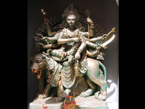 ಮೂರನೇ ದಿನ ಮಾ ಚಂದ್ರಘಂಟಾ ಪ್ರಾರ್ಥನೆ