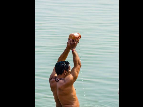 ಎರಡು ಕೈಗಳನ್ನು ಜತೆಯಾಗಿ ಬಳಸಿ