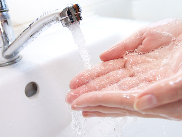 ಕೈಗಳ ಒಳಭಾಗ (Hands (tinea manus))