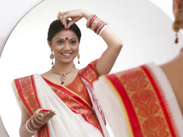 ಹುಬ್ಬುಗಳ ಮಧ್ಯೆ ಕುಂಕುಮ