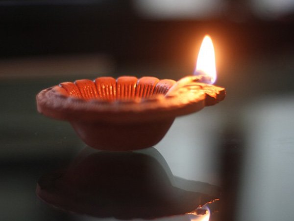ಒಂದು ಬಟ್ಟೆ ಇಡಿ