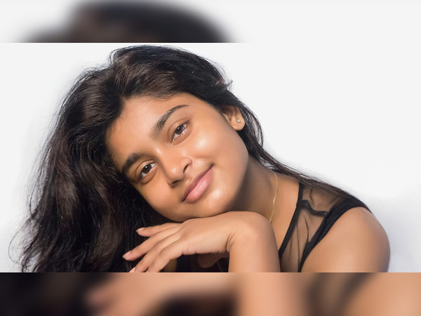 ಆಗಾಗ ಸತ್ತ ಜೀವಕೋಶಗಳನ್ನು ನಿವಾರಿಸುತ್ತಿರಿ