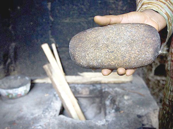 ಬಿಗಿಯಾಗಿರುವ ಪಟ್ಟಿ ಧರಿಸಲು ಸೂಚಿಸಲಾಗಿತ್ತು