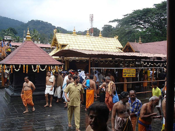 ದೇವಾಲಯದ ಒಳಗೆ ಹೋಗುವ ಮುನ್ನ