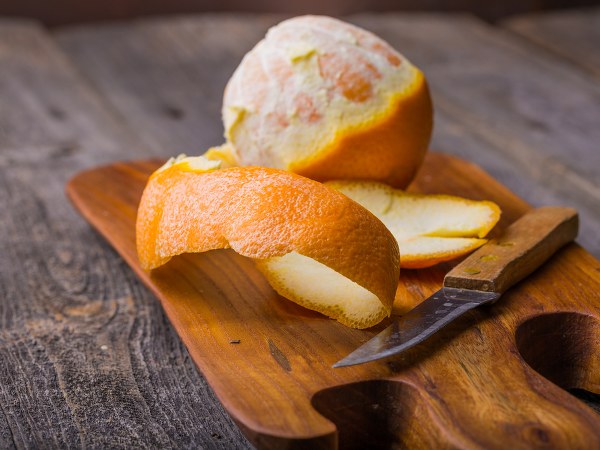 ಕಿತ್ತಳೆ ಹಣ್ಣಿನ ಸಿಪ್ಪೆ ಹುಡಿ ಮತ್ತು ಮೊಸರು