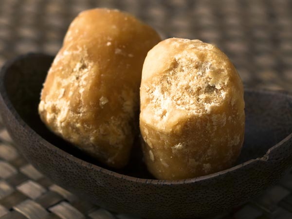ಬೆಲ್ಲ ಸಿಹಿಯನ್ನು ಸೂಚಿಸುತ್ತದೆ