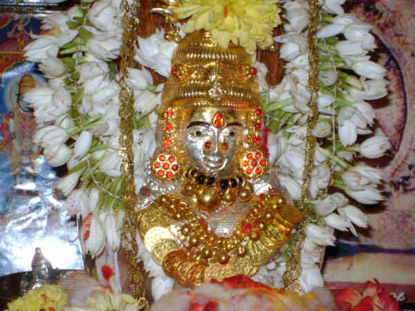 ದಕ್ಷಿಣ ಭಾರತದಲ್ಲಿ ವಿಶೇಷವಾಗಿ ಪೂಜಿಸಲ್ಪಡುವ ವರಮಹಾಲಕ್ಷ್ಮಿ?