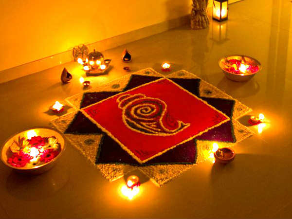 17. ಮಾದರಿ ಅನ್ನಿಸುವ ರಂಗೋಲಿಗಳು