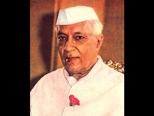 ಪ್ರೀತಿಯಿಂದ ನೆಹರೂರನ್ನು ‘ಚಾಚಾ’ ಎಂದ ಮಕ್ಕಳು