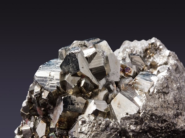 1. ಗಂಧಕ (Sulphur)