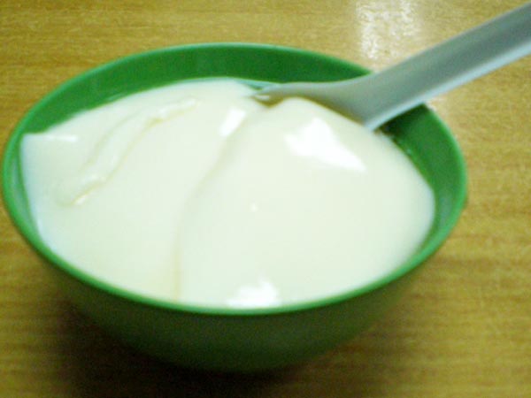 8. ಮೊಸರು ಕಂಡಿಷನರ್