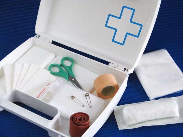 ಕ ವ ಡ 19 ಮನ ಯ ಔಷಧ ಕ ಟ ನಲ ಲ ಇವ ಗಳ ದ ದರ ತ ಬ ಸಹಕ ರ Covid 19 Must Have Items For Your Medicine Kit At Home Kannada Boldsky