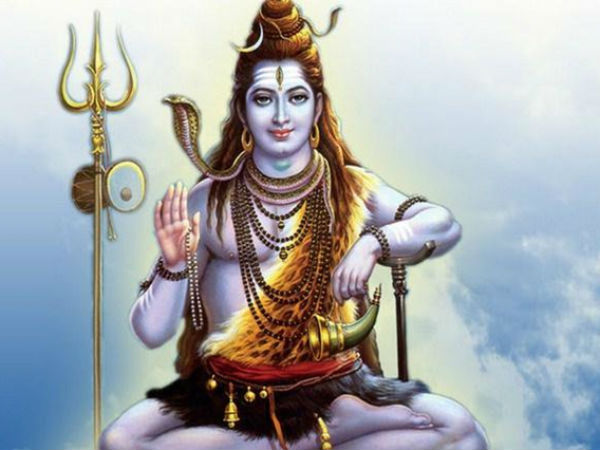 ಓಂ ಅಹಿರ್ಭುಥ್ನ್ಯಾಯ ನಮಃ - ಸರ್ಪವನ್ನು ಧರಿಸಿದವನು