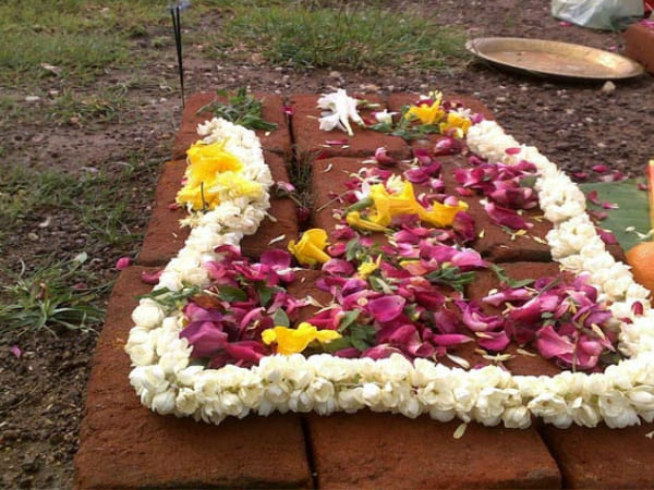 ಭೂಮಿ ಪೂಜೆಯನ್ನು ಎಲ್ಲಿ ಮಾಡಲಾಗುವುದು?