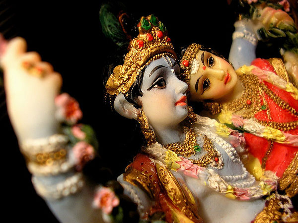 ಕೃಷ್ಣ-ರಾಧೆ ಬೇರೆ-ಬೇರೆಯಲ್ಲ