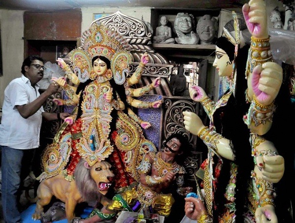 ದುರ್ಗಾಮೂರ್ತಿ ತಯಾರಿಸಲು ಏನೆಲ್ಲಾ ಬಳಸುತ್ತಾರೆ?