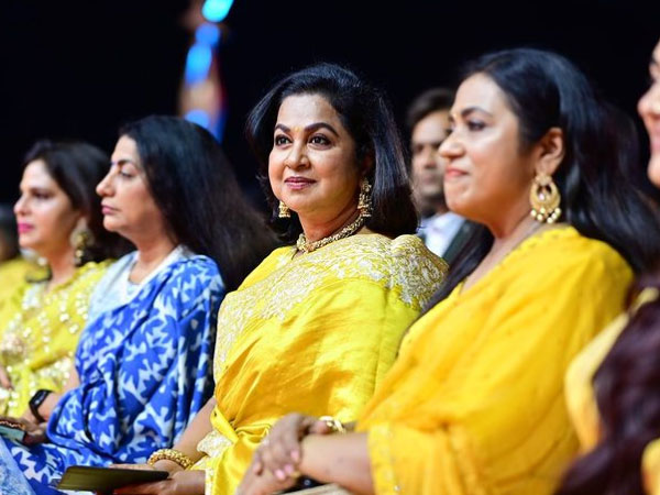 ಎಲ್ಲೋ-ಗೋಲ್ಡನ್ ಲುಕ್ನಲ್ಲಿ ರೇವತಿ