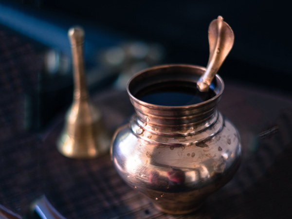 ಗಂಗಾಜಲವನ್ನು ಬಾಟಲಿಯಲ್ಲಿ ಇಡಬಾರದು: