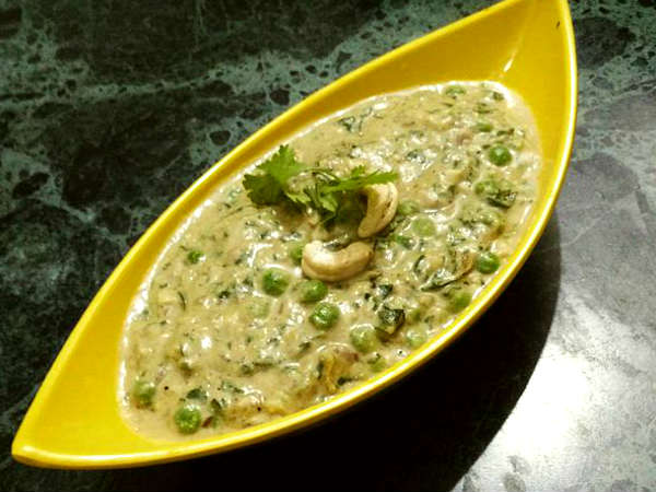  3. ಮೇತಿ ಮಟರ್ ಮಲೈ (ಮೆಂತೆ ಬಟಾಣಿ ಮಲೈ)