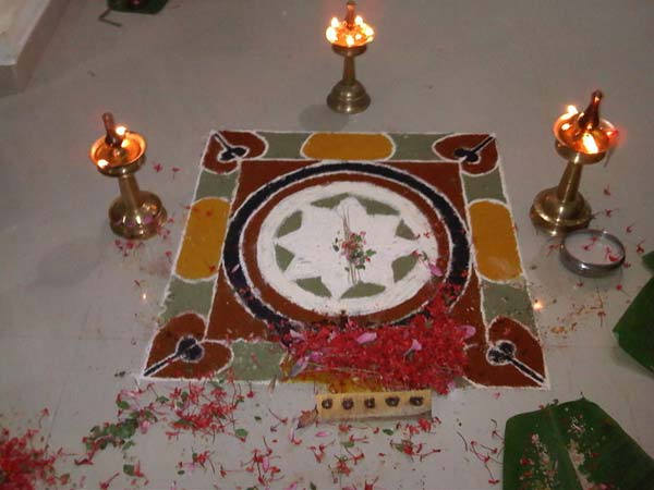 ಗೃಹ ಪ್ರವೇಶಕ್ಕೆ ಮುನ್ನ ಸಾಮಾನುಗಳನ್ನು ಸಾಗಿಸಬೇಡಿ