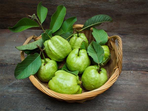 4. ಕಾಲೋಚಿತ ಹಣ್ಣುಗಳು (Seasonal Food)