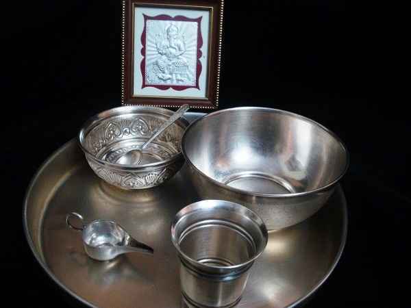 ಬೆಳ್ಳಿಯ ಪಾತ್ರೆಗಳ ಬಳಸುವ ಔಷಧೀಯ ಪ್ರಯೋಜನಗಳು: