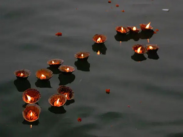 ದೀಪ ದಾನ ಮಾಡಿ
