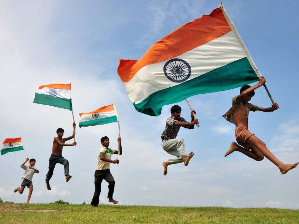 ಹರ್ ಘರ್ ತಿರಂಗಾ ಅಭಿಯಾನಕ್ಕೆ ಸೆಲೆಬ್ರಿಟಿಗಳು ಸಾಥ್