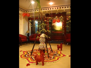 ಪೊಂಗಲ್‌ನೊಂದಿಗೆ ಜೊತೆಗೂಡಿರುವ ಆಚರಣೆಗಳು